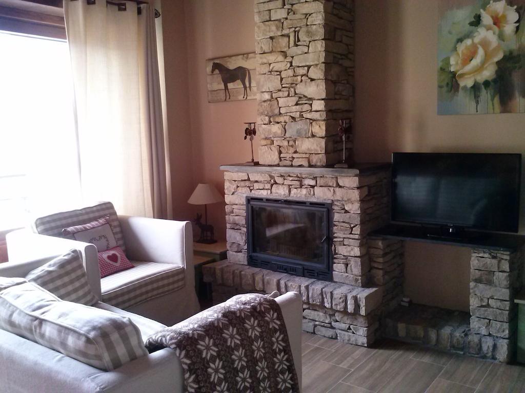 Alba D'Esteve. Casa Rural Еспот Номер фото